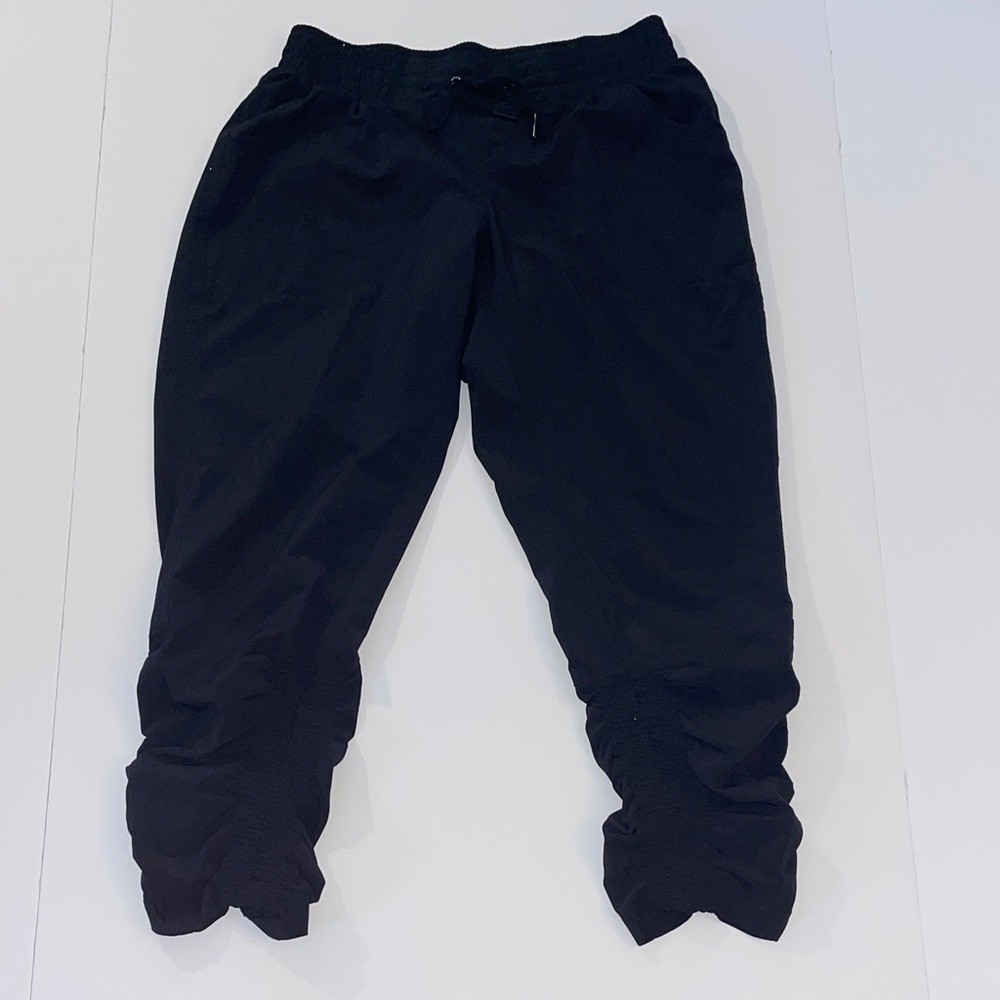Athleta Ruched Cropped Pants | 2